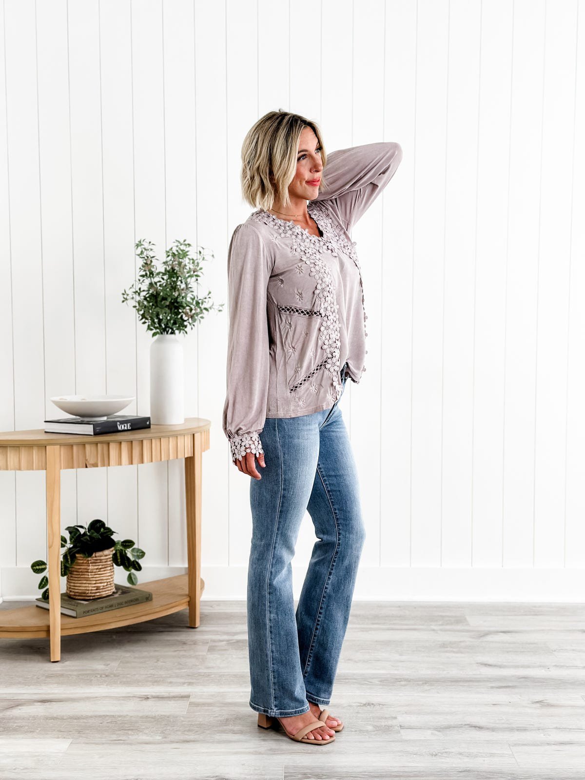 🔥Last day to buy 1 get 1 free🔥Holy Grail Tummy Control Bootcut Jeans
