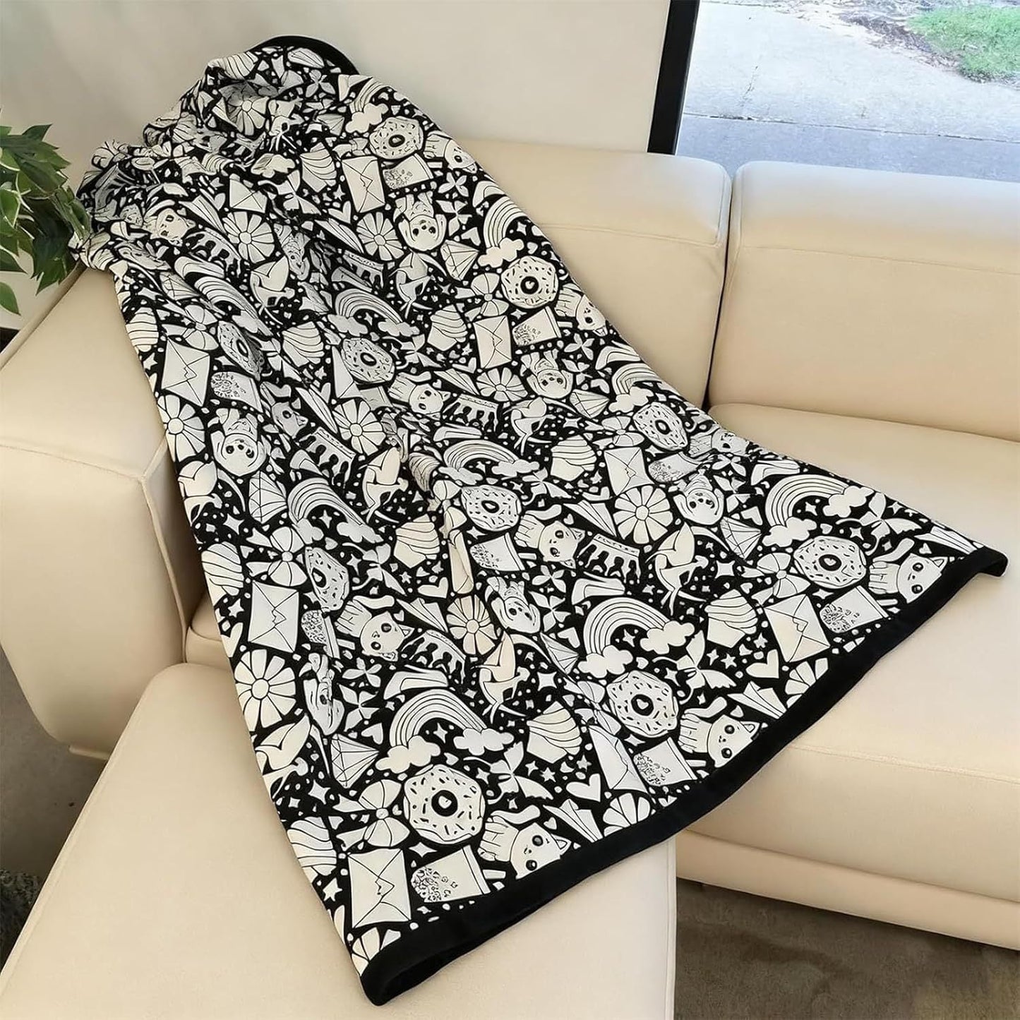 ✨Last Day 50% OFF🎨DIY Coloring Blanket with Markers🎁Perfect Gift For Family & Friends