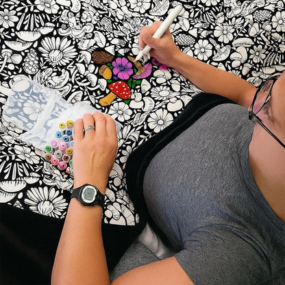 ✨Last Day 50% OFF🎨DIY Coloring Blanket with Markers🎁Perfect Gift For Family & Friends