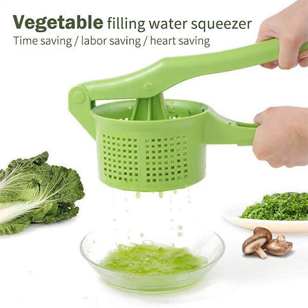 Universal water squeezer