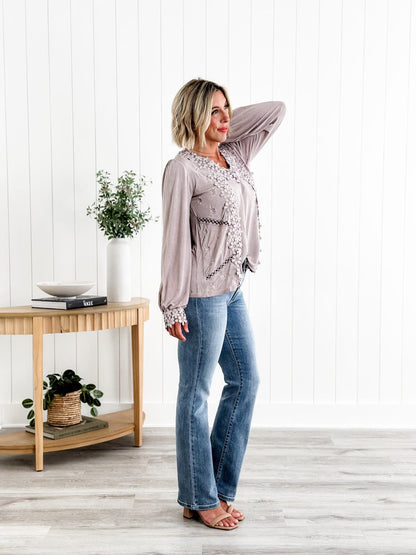 🔥Last day to buy 1 get 1 free🔥Holy Grail Tummy Control Bootcut Jeans