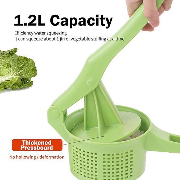 Universal water squeezer
