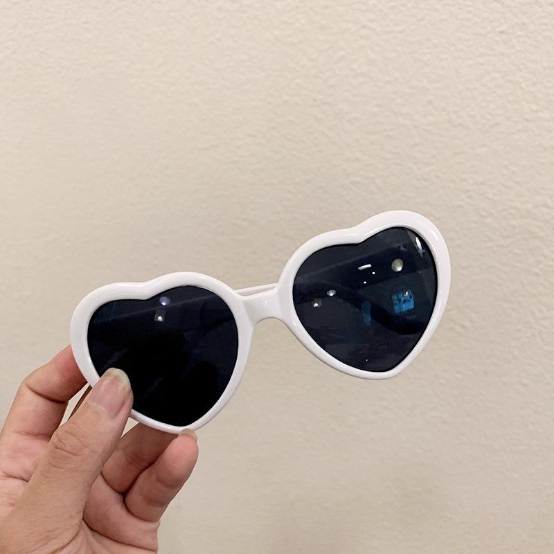 3D Heart-shaped special effect glasses