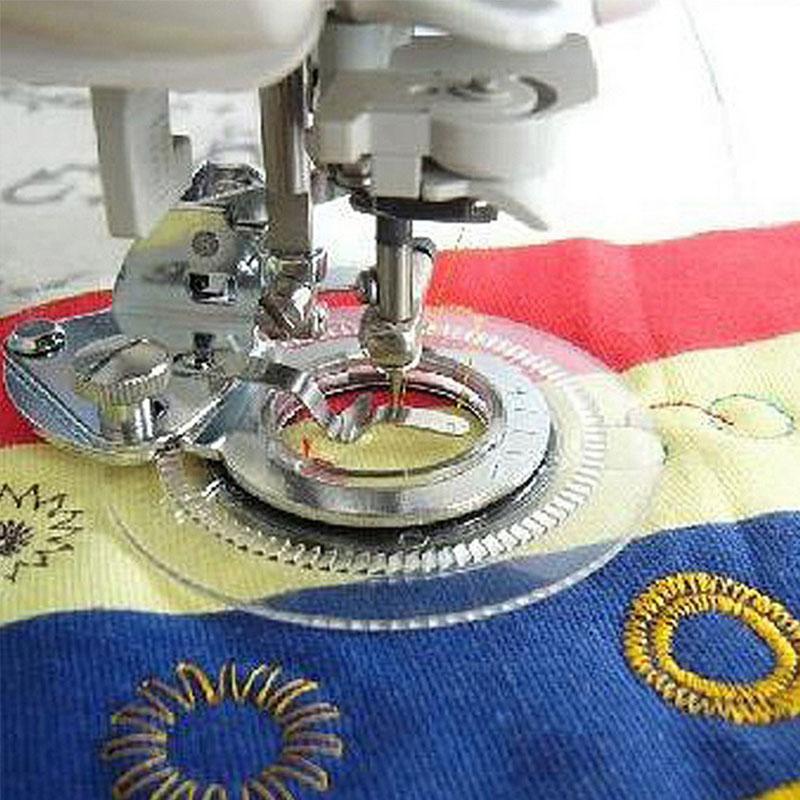 Disc embroidery presser foot