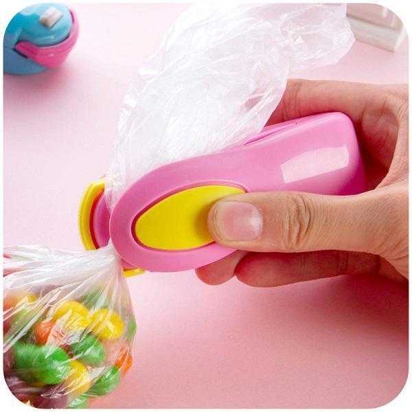 Portable Mini Sealing Household Machine