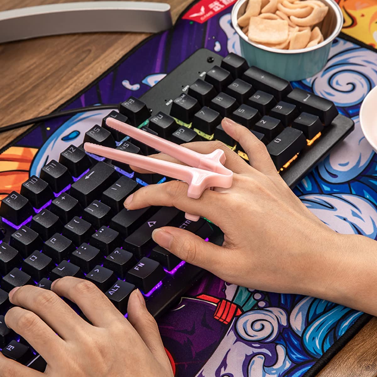 Gamers lazy snack chopstick holder