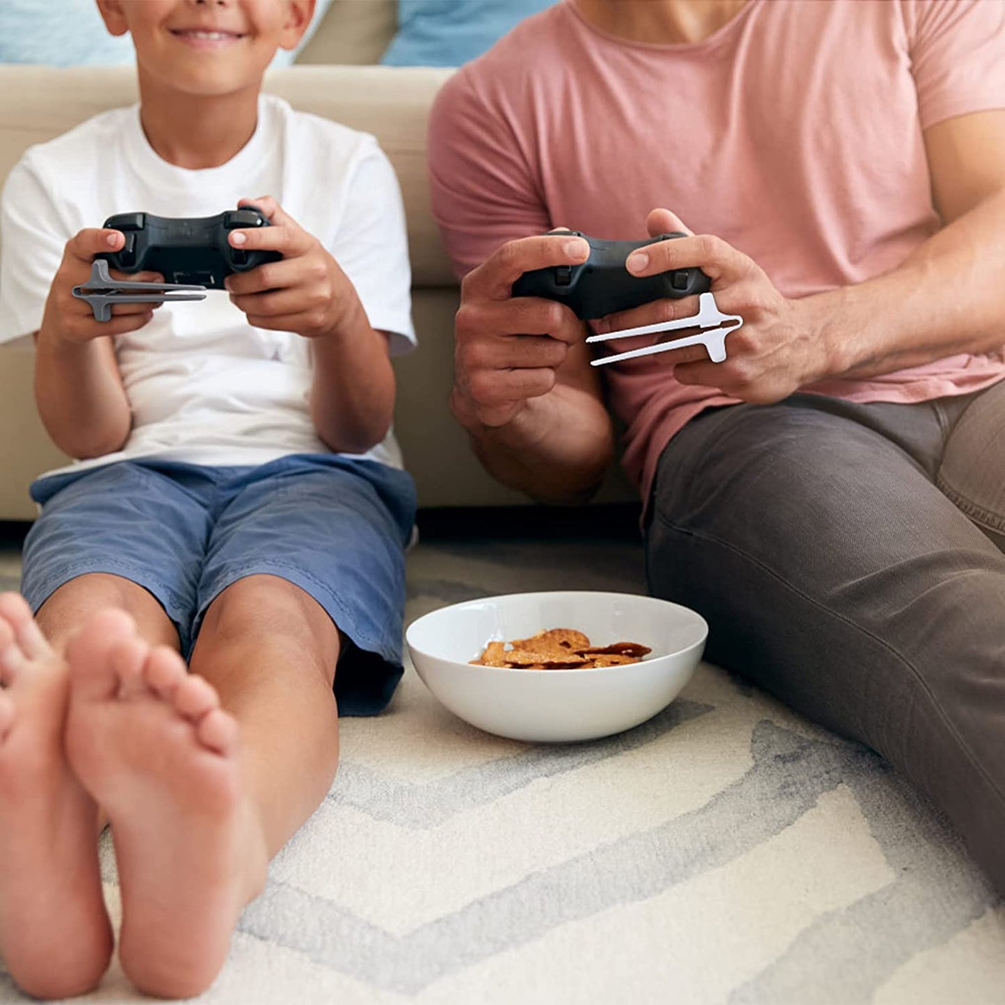 Gamers lazy snack chopstick holder
