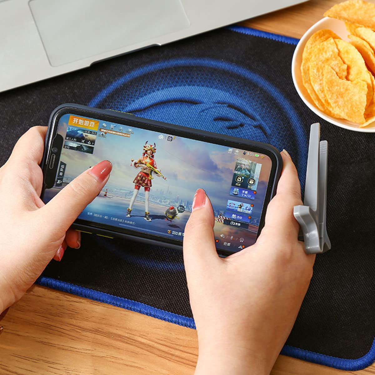 Gamers lazy snack chopstick holder