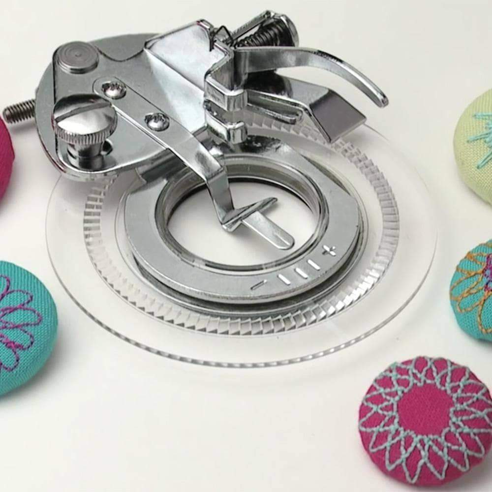 Disc embroidery presser foot